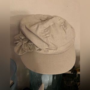 August cap with the flavor on the one side